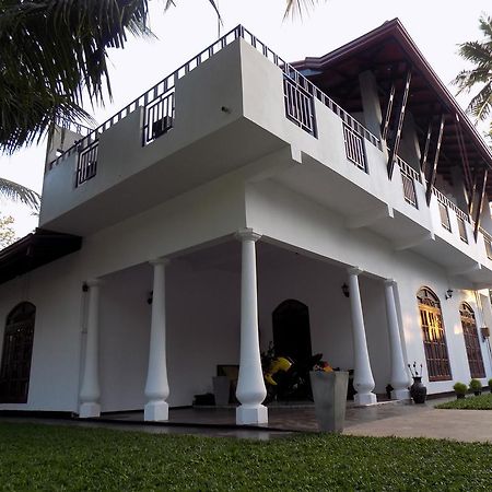 Prosperity Villa Негомбо Екстериор снимка