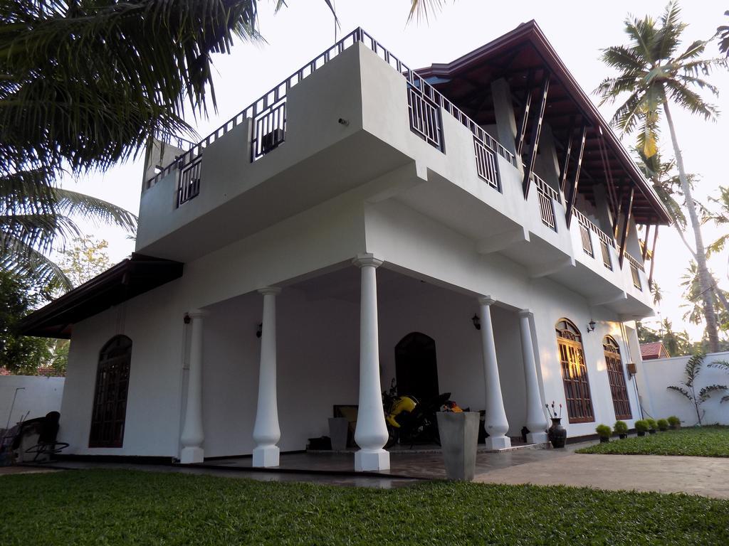 Prosperity Villa Негомбо Екстериор снимка