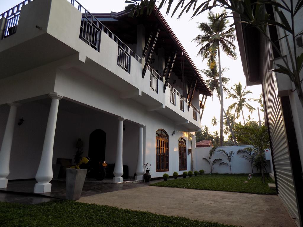 Prosperity Villa Негомбо Екстериор снимка