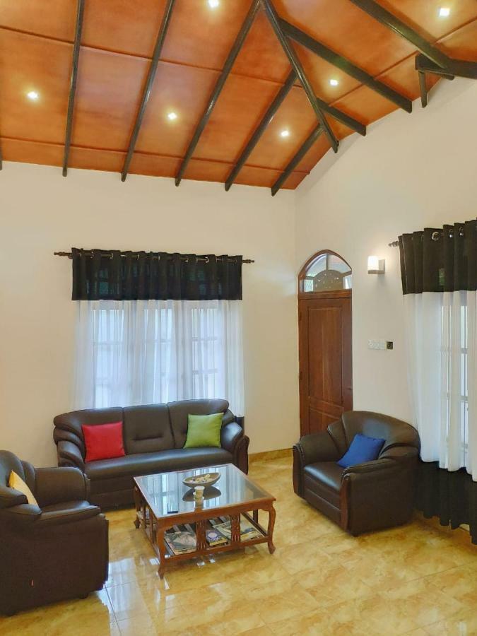 Prosperity Villa Негомбо Екстериор снимка