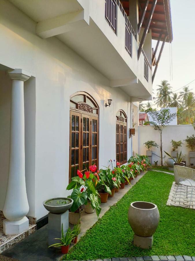Prosperity Villa Негомбо Екстериор снимка
